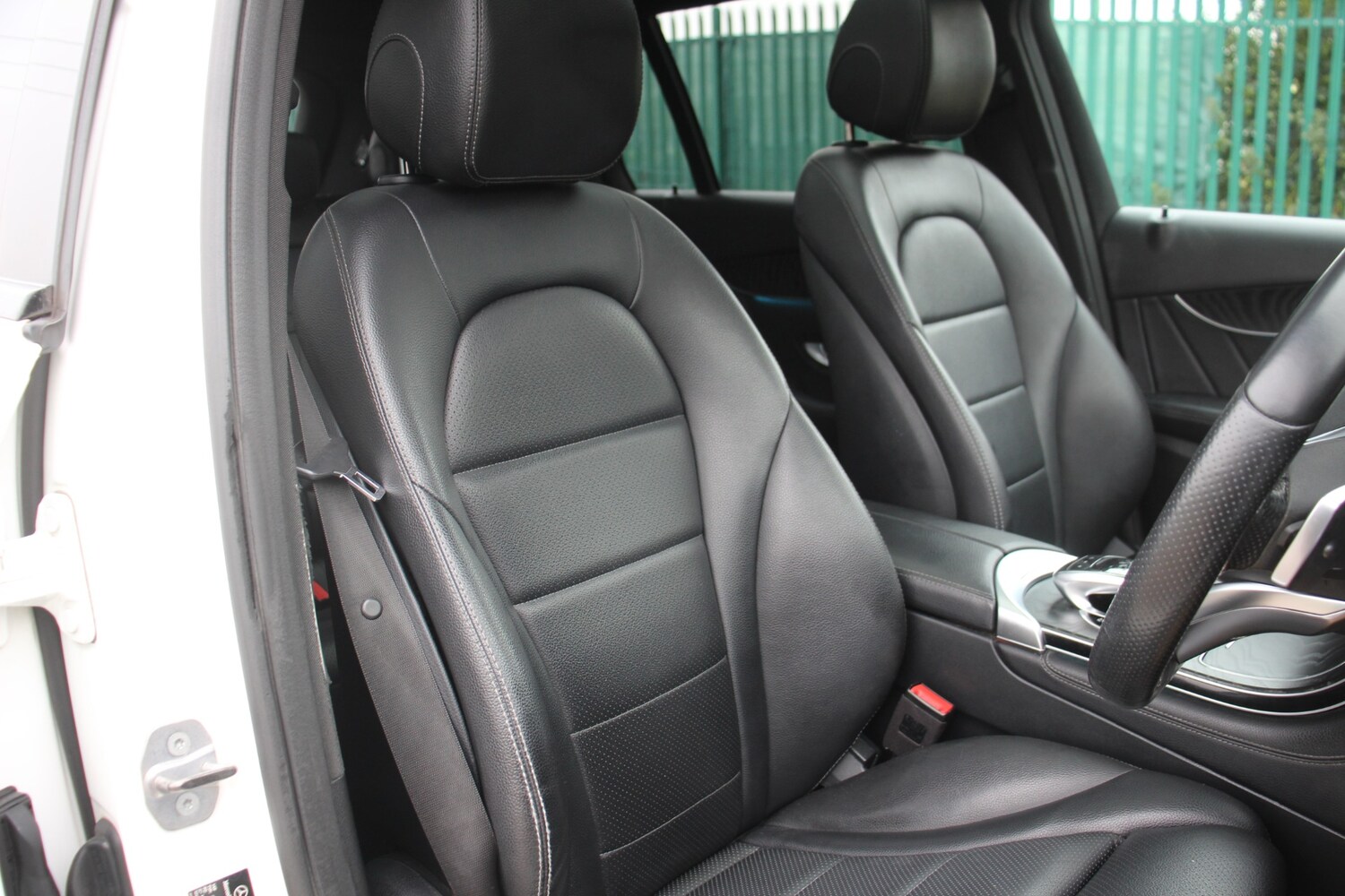 Used Mercedes-Benz GLC 2019 for sale - 77446946: Photo 31