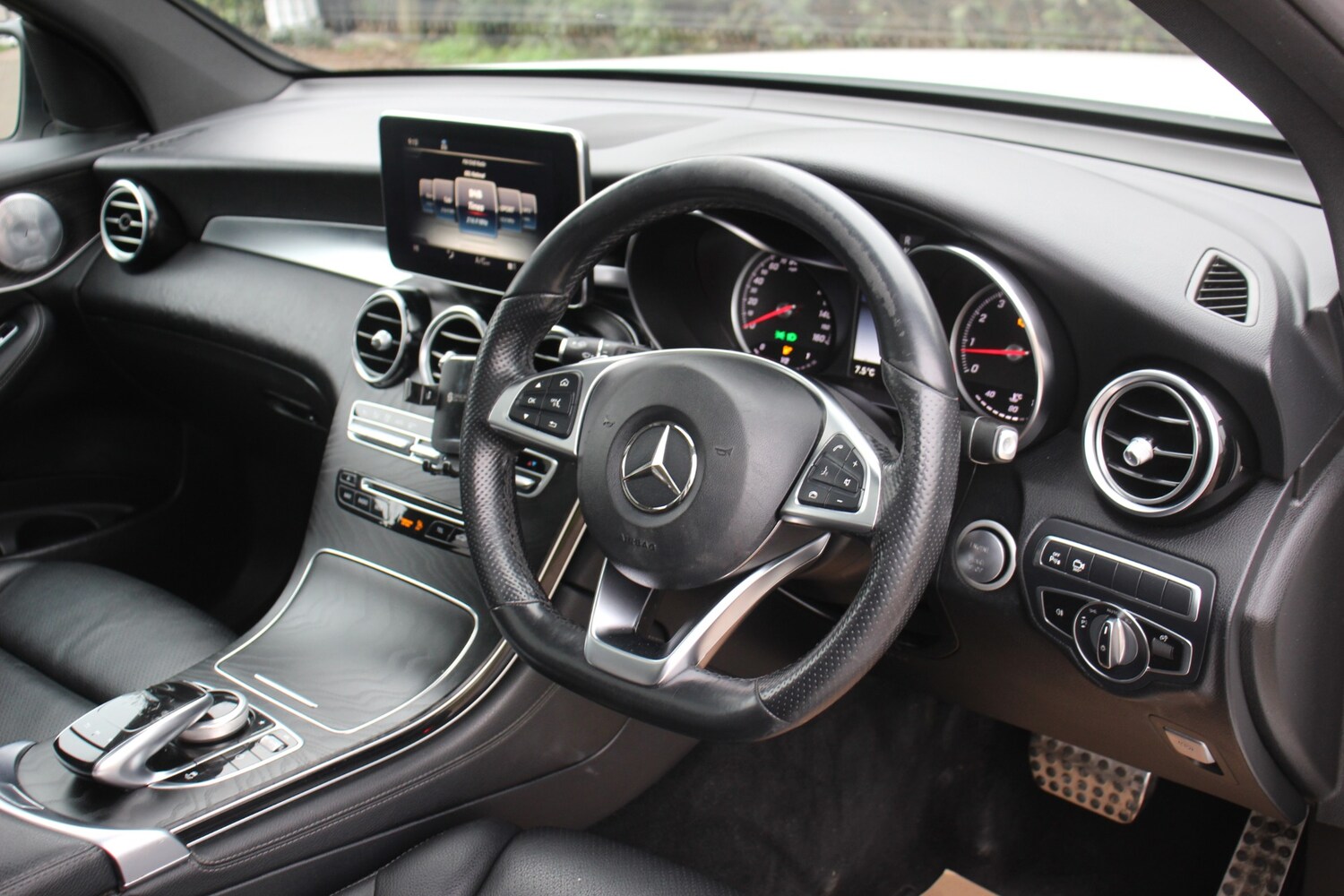 Used Mercedes-Benz GLC 2019 for sale - 77446946: Photo 32