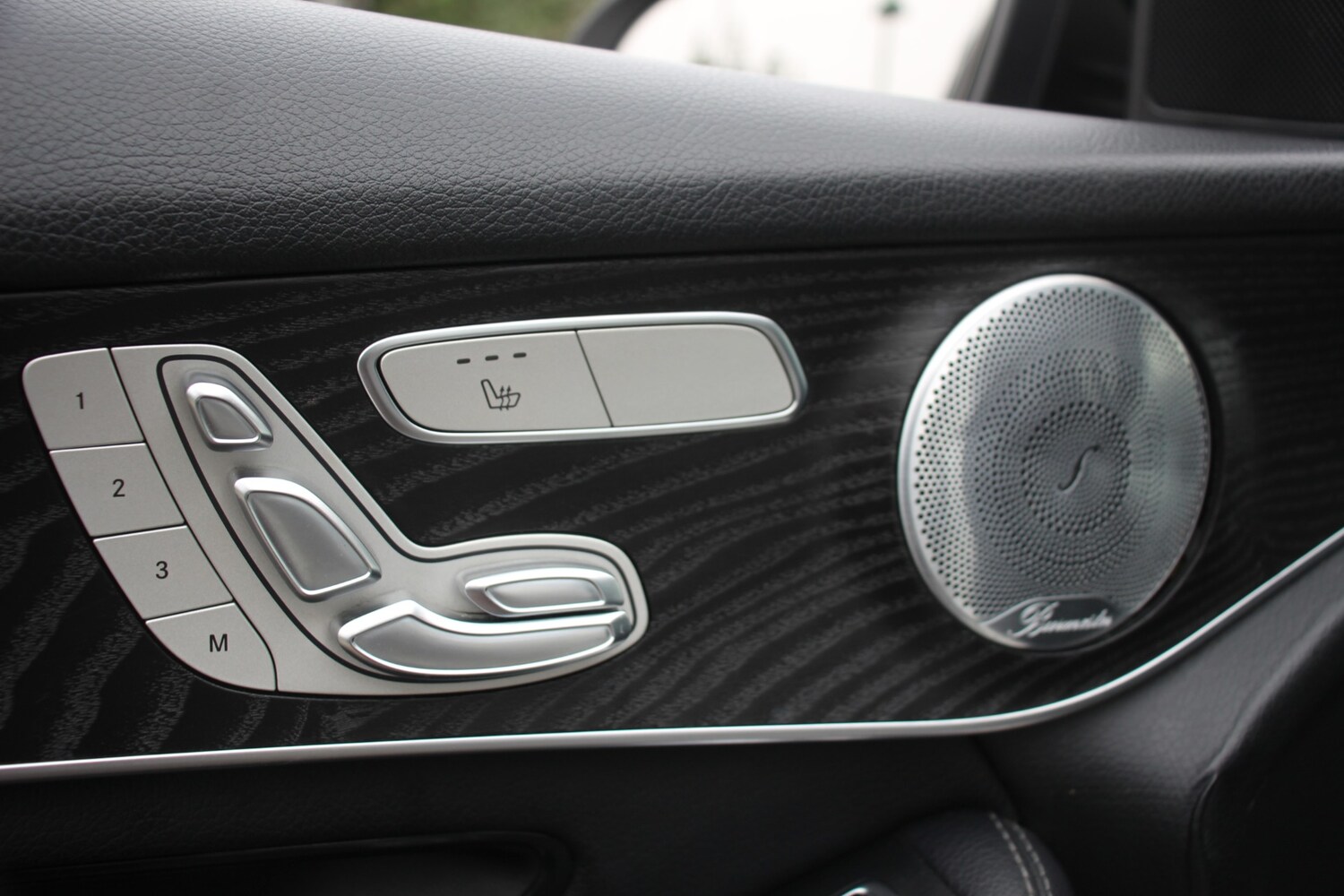 Used Mercedes-Benz GLC 2019 for sale - 77446946: Photo 55