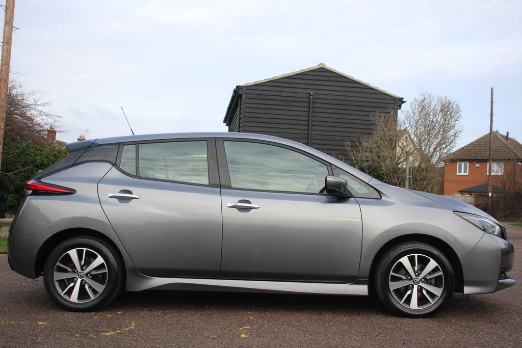 Used Nissan Leaf 2021 for sale - 78161941: Photo 10