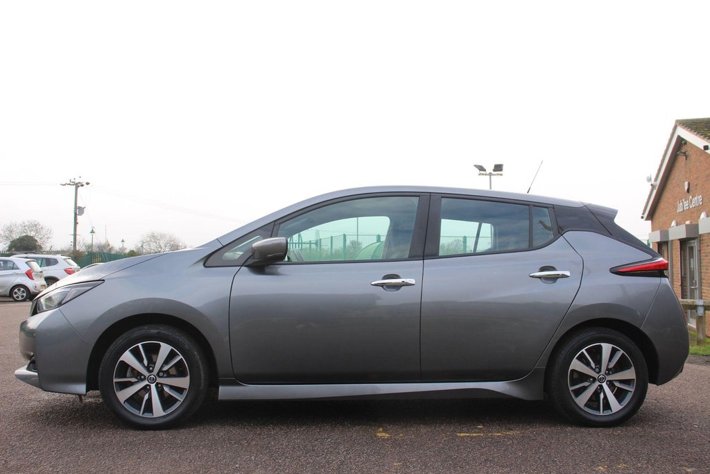 Used Nissan Leaf 2021 for sale - 78161941: Photo 11