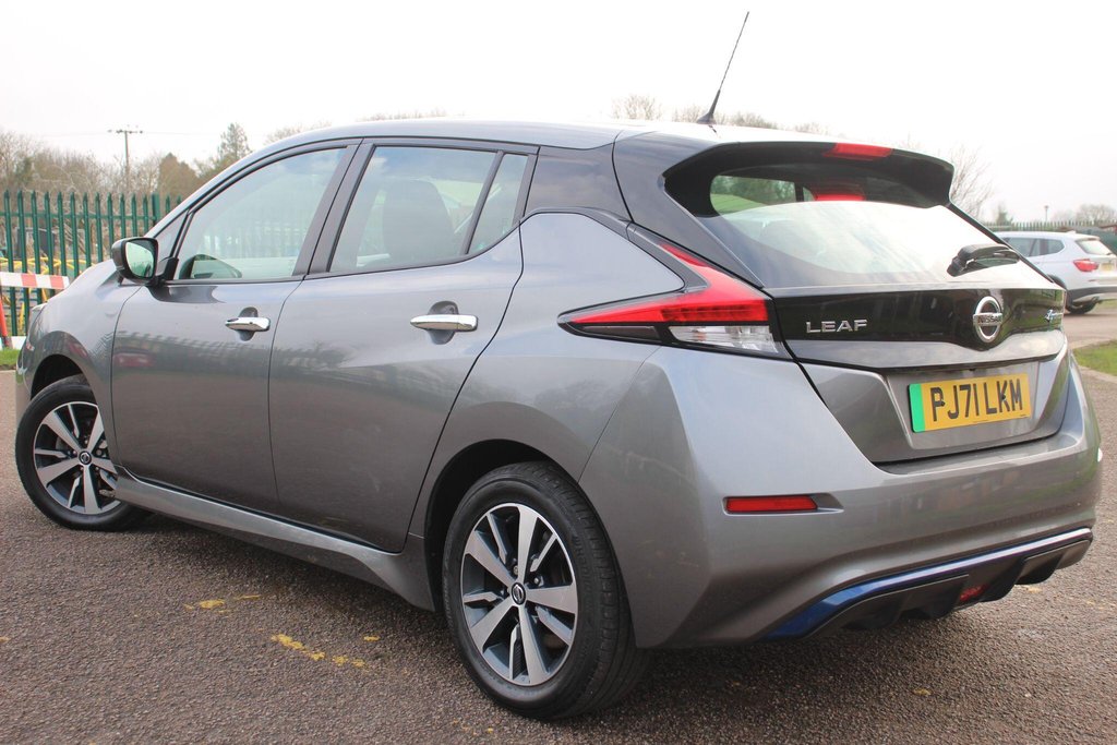Used Nissan Leaf 2021 for sale - 78161941: Photo 8