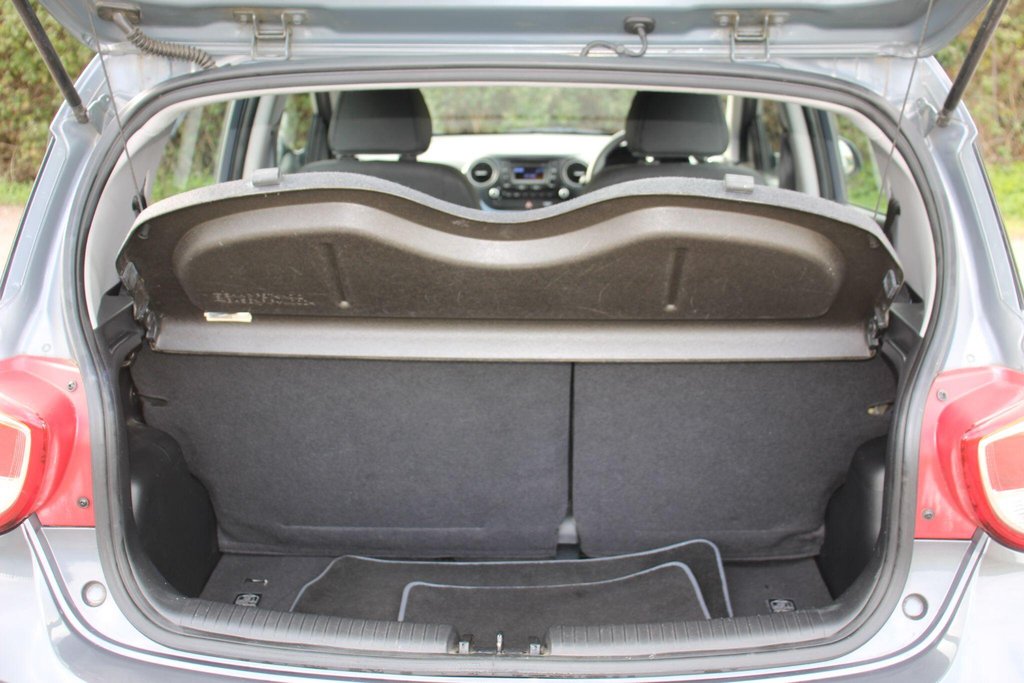 Used Hyundai i10 2017 for sale - 78162032: Photo 17