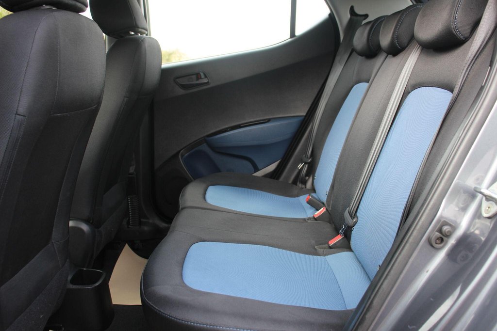 Used Hyundai i10 2017 for sale - 78162032: Photo 18