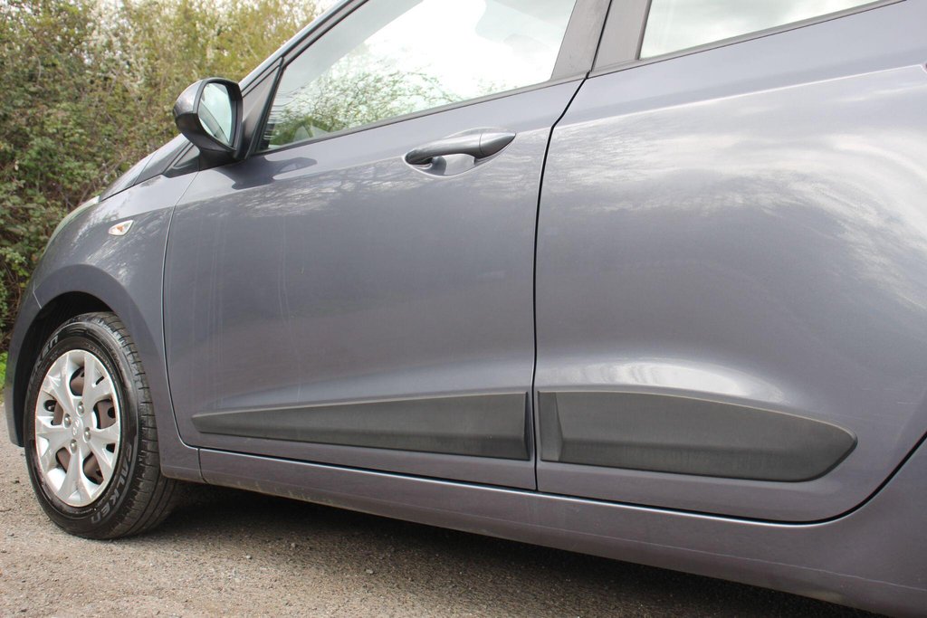 Used Hyundai i10 2017 for sale - 78162032: Photo 32