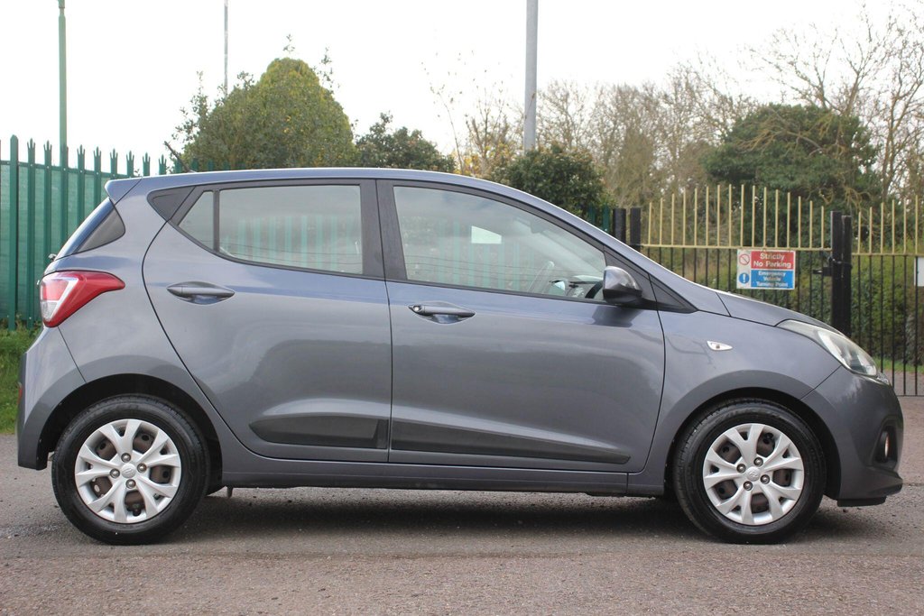 Used Hyundai i10 2017 for sale - 78162032: Photo 9