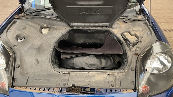 Used Toyota MR2 2001 for sale - 76144400: Photo 11