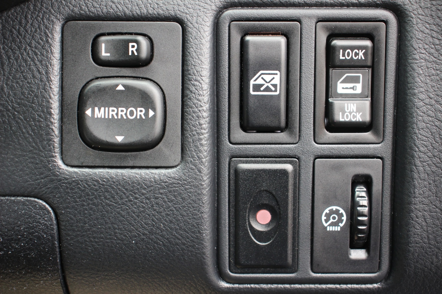 Used Toyota MR2 2001 for sale - 76144400: Photo 36