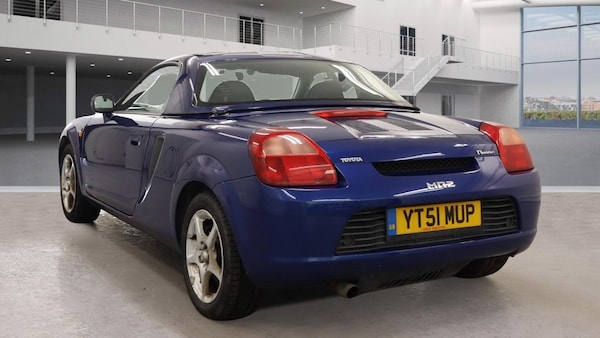 Used Toyota MR2 2001 for sale - 76144400: Photo 6