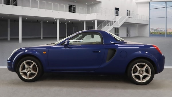 Used Toyota MR2 2001 for sale - 76144400: Photo 9