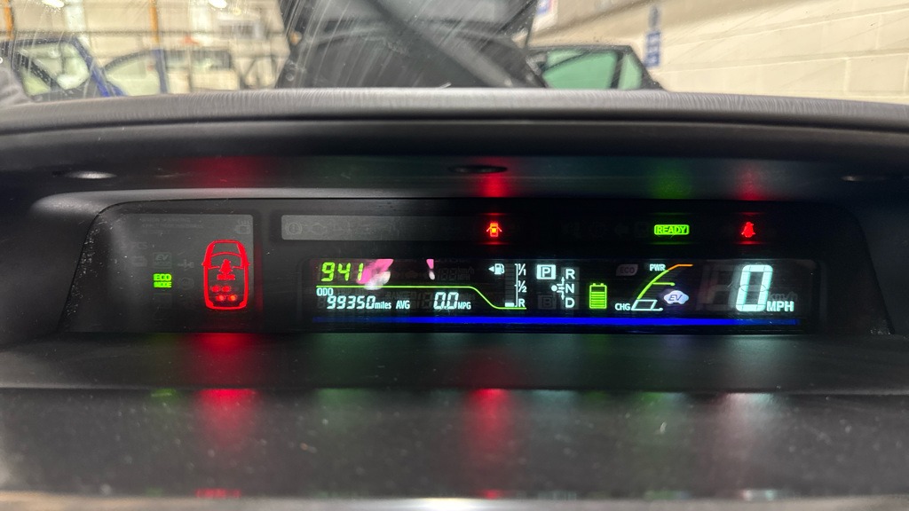 Used Toyota Prius+ 2013 for sale - 77123645: Photo 16