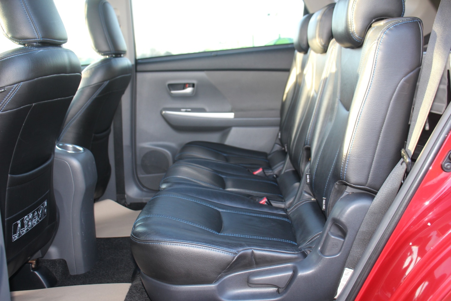 Used Toyota Prius+ 2013 for sale - 77123645: Photo 32