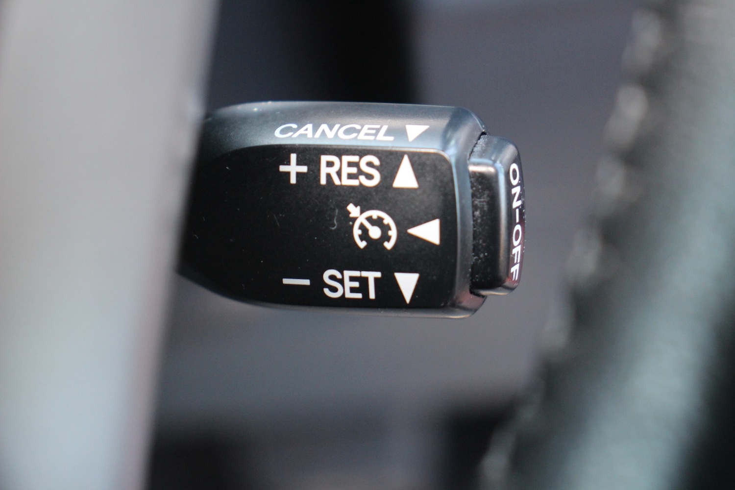 Used Toyota Prius+ 2013 for sale - 77123645: Photo 41