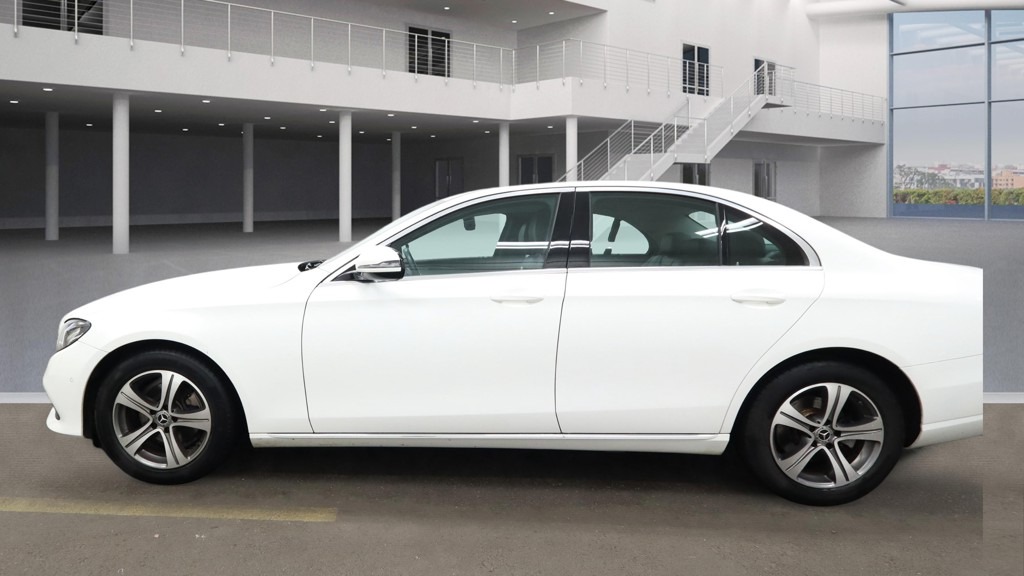 Used Mercedes-Benz E Class 2018 for sale - 77649834: Photo 10