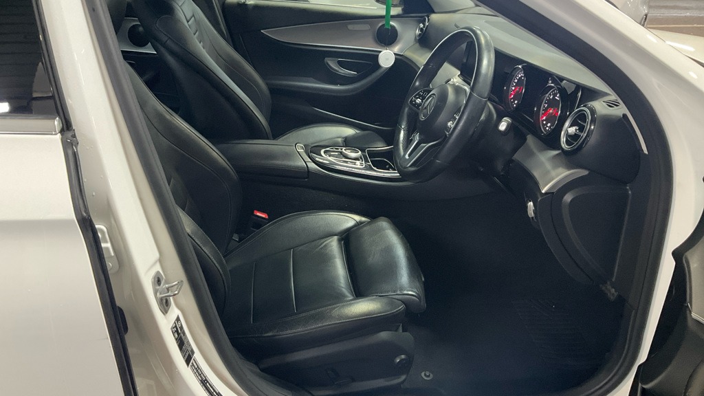 Used Mercedes-Benz E Class 2018 for sale - 77649834: Photo 13