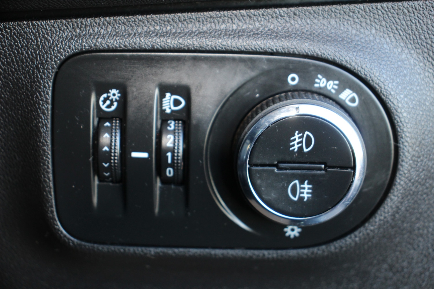 Used Vauxhall Corsa 2018 for sale - 77063225: Photo 46