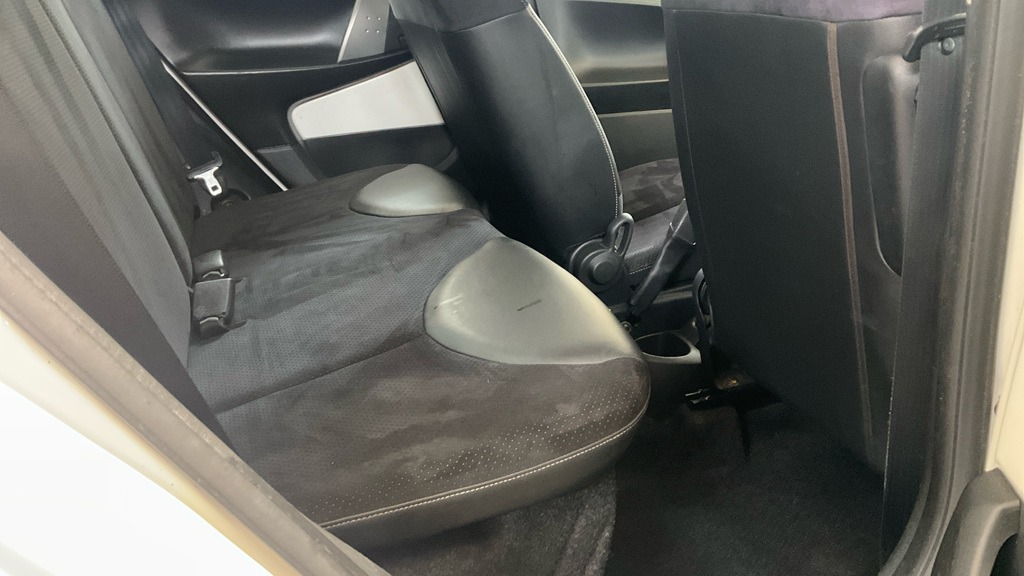 Used Toyota AYGO 2013 for sale - 77846247: Photo 11