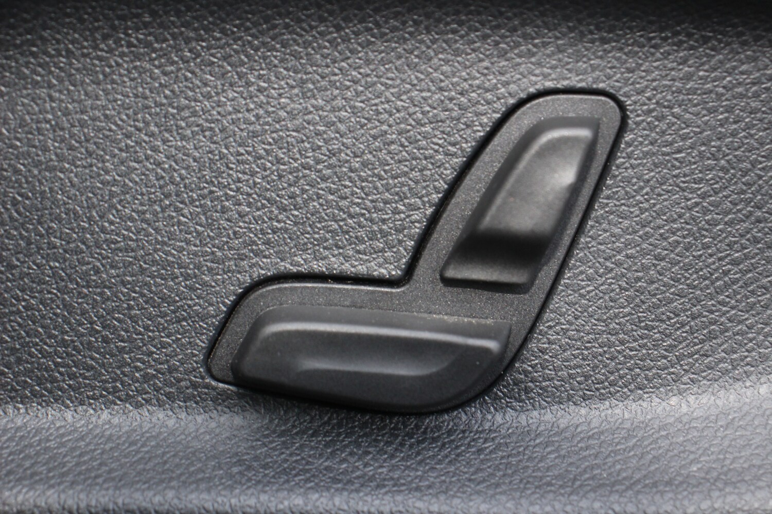 Used Mercedes-Benz EQC 2021 for sale - 77259356: Photo 64