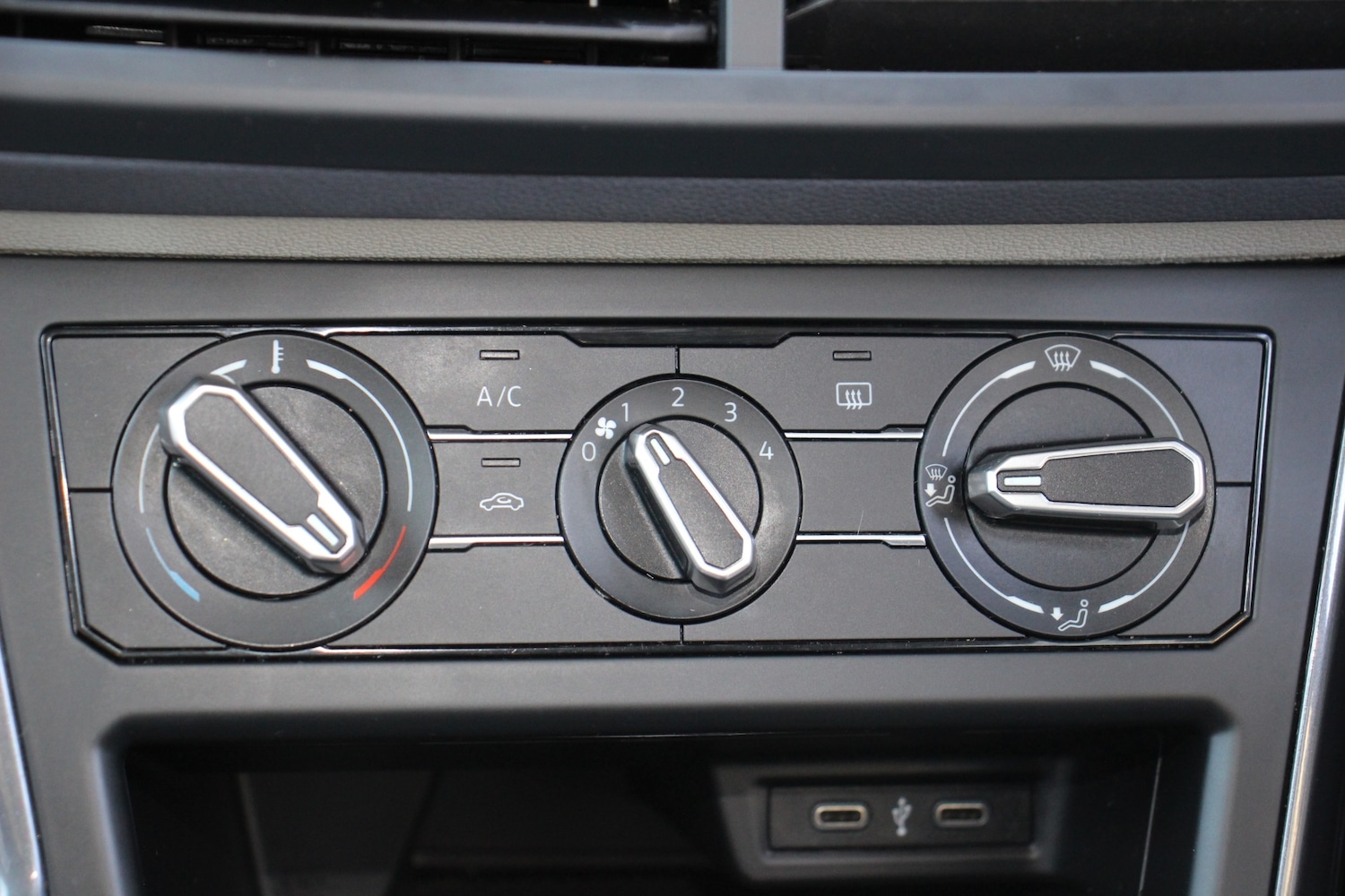 Used Volkswagen Polo 2021 for sale - 77135943: Photo 44