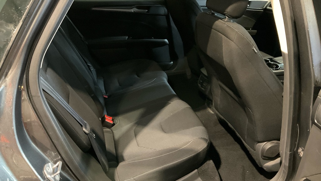 Used Ford Mondeo 2017 for sale - 77220216: Photo 12