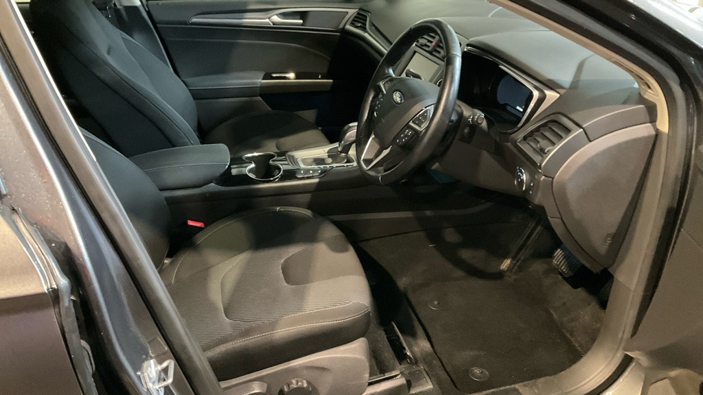 Used Ford Mondeo 2017 for sale - 77220216: Photo 13