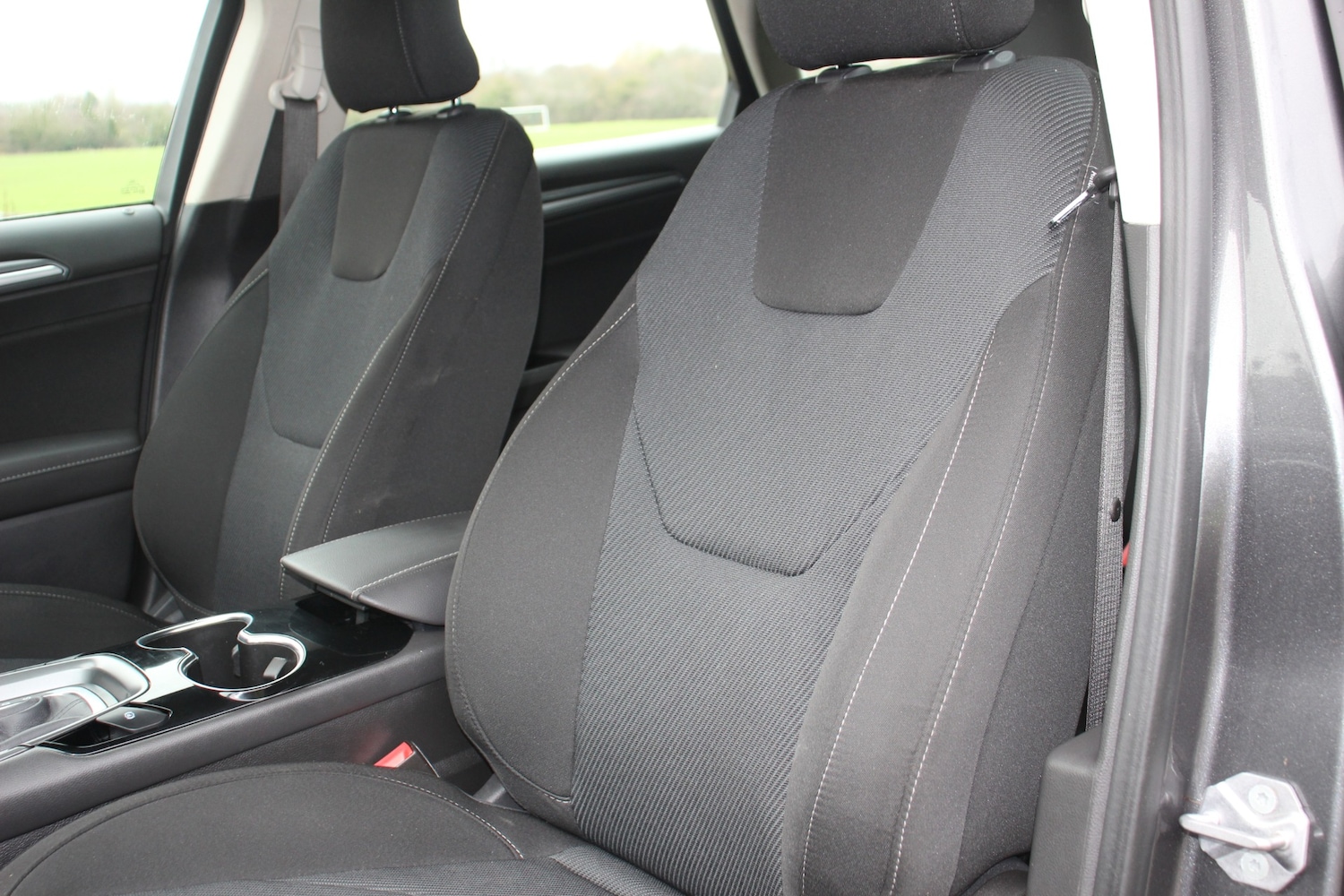 Used Ford Mondeo 2017 for sale - 77220216: Photo 30