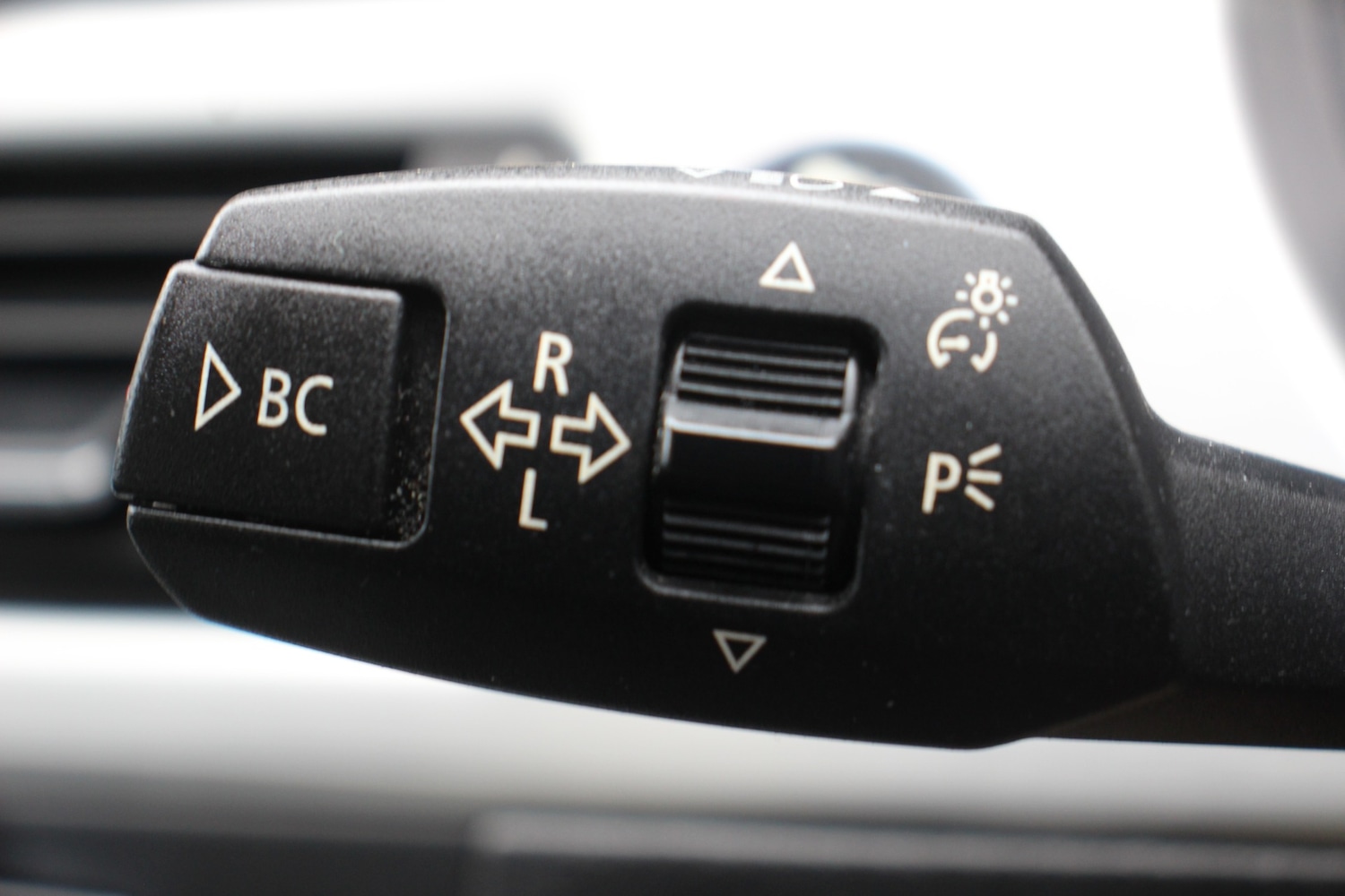 Used BMW 3 Series 2009 for sale - 77984152: Photo 40