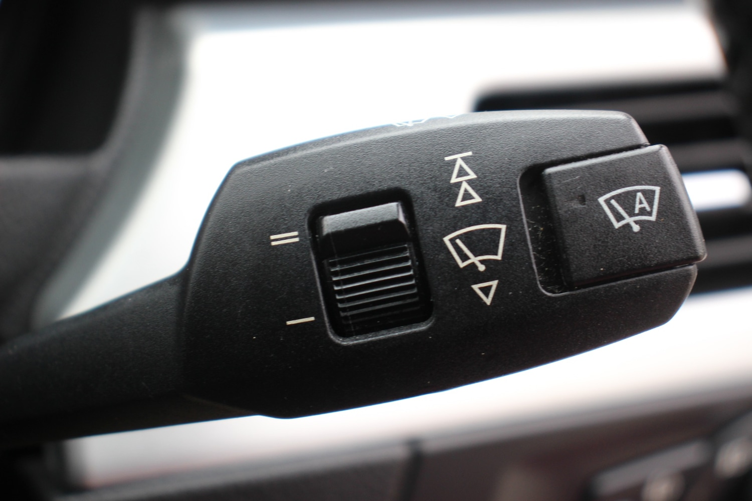 Used BMW 3 Series 2009 for sale - 77984152: Photo 41