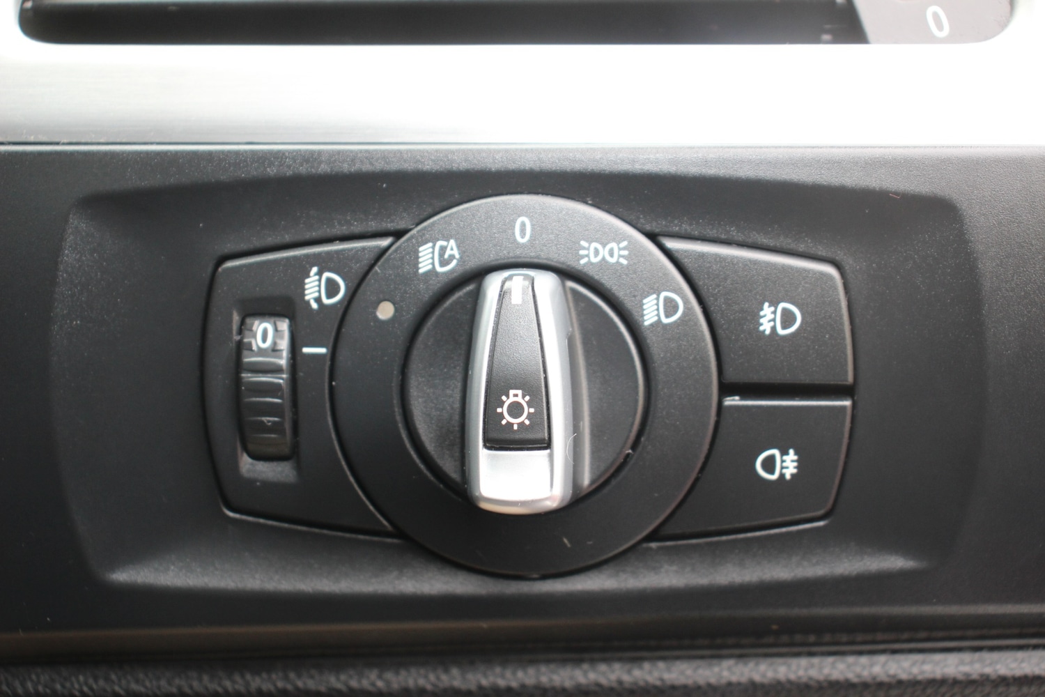 Used BMW 3 Series 2009 for sale - 77984152: Photo 46