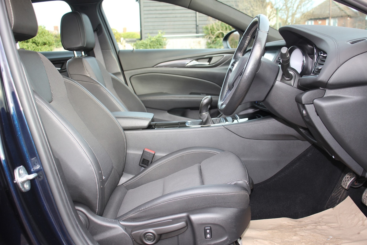 Used Vauxhall Insignia 2019 for sale - 76735850: Photo 26