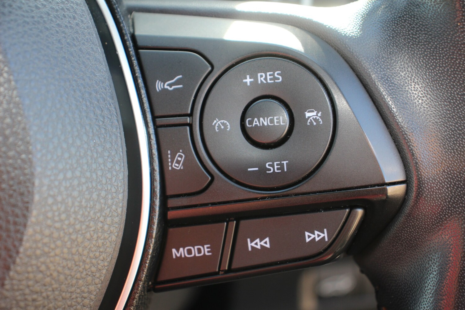 Used Toyota RAV4 2019 for sale - 75996468: Photo 38