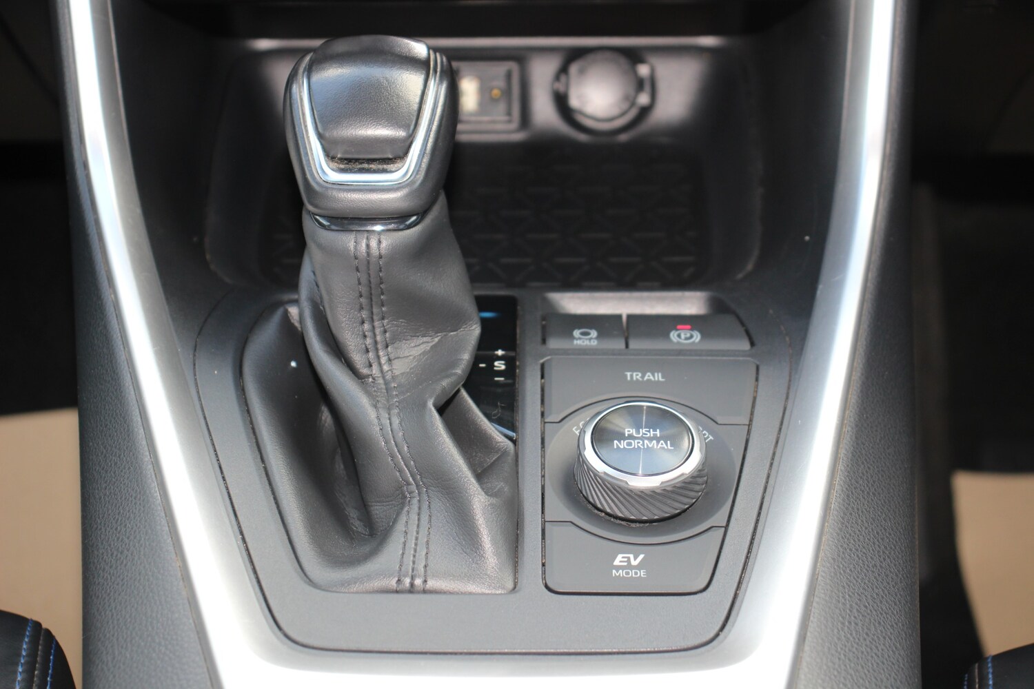 Used Toyota RAV4 2019 for sale - 75996468: Photo 44
