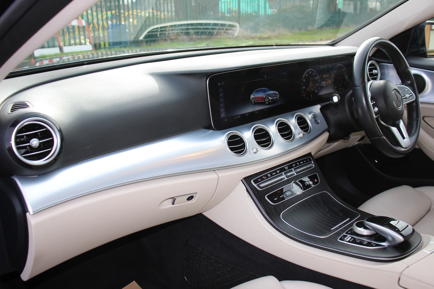 Used Mercedes-Benz E Class 2019 for sale - 77447152: Photo 31