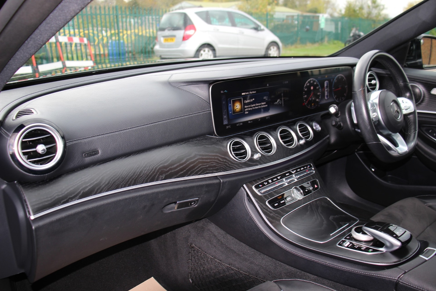 Used Mercedes-Benz E Class 2019 for sale - 76362739: Photo 35