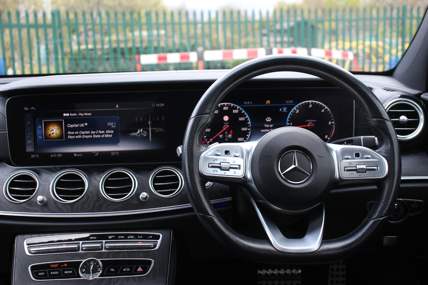 Used Mercedes-Benz E Class 2019 for sale - 76362739: Photo 36