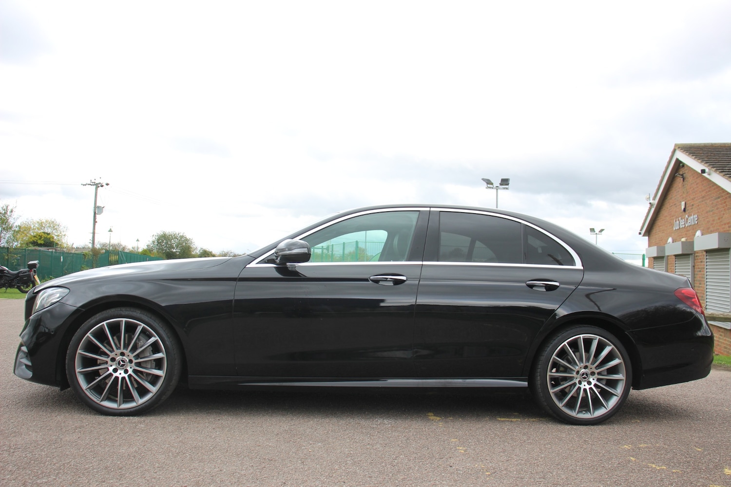 Used Mercedes-Benz E Class 2019 for sale - 76362739: Photo 6