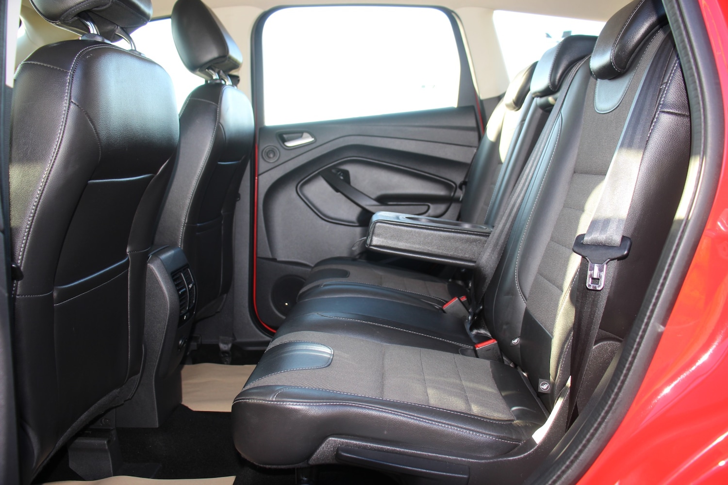 Used Ford Kuga 2015 for sale - 77114359: Photo 33