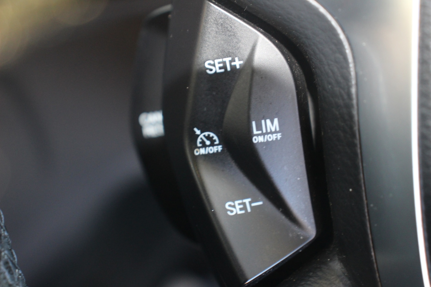 Used Ford Kuga 2015 for sale - 77114359: Photo 38