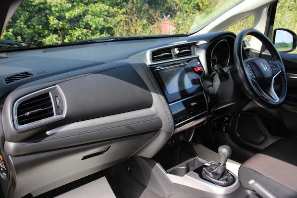 Used Honda Jazz 2017 for sale - 75170291: Photo 16