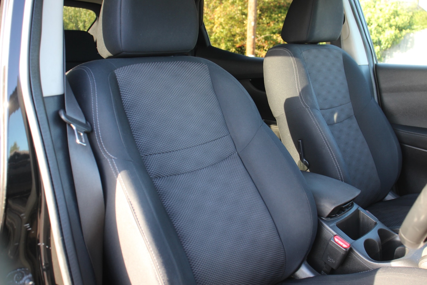 Used Nissan Qashqai 2015 for sale - 75984932: Photo 31