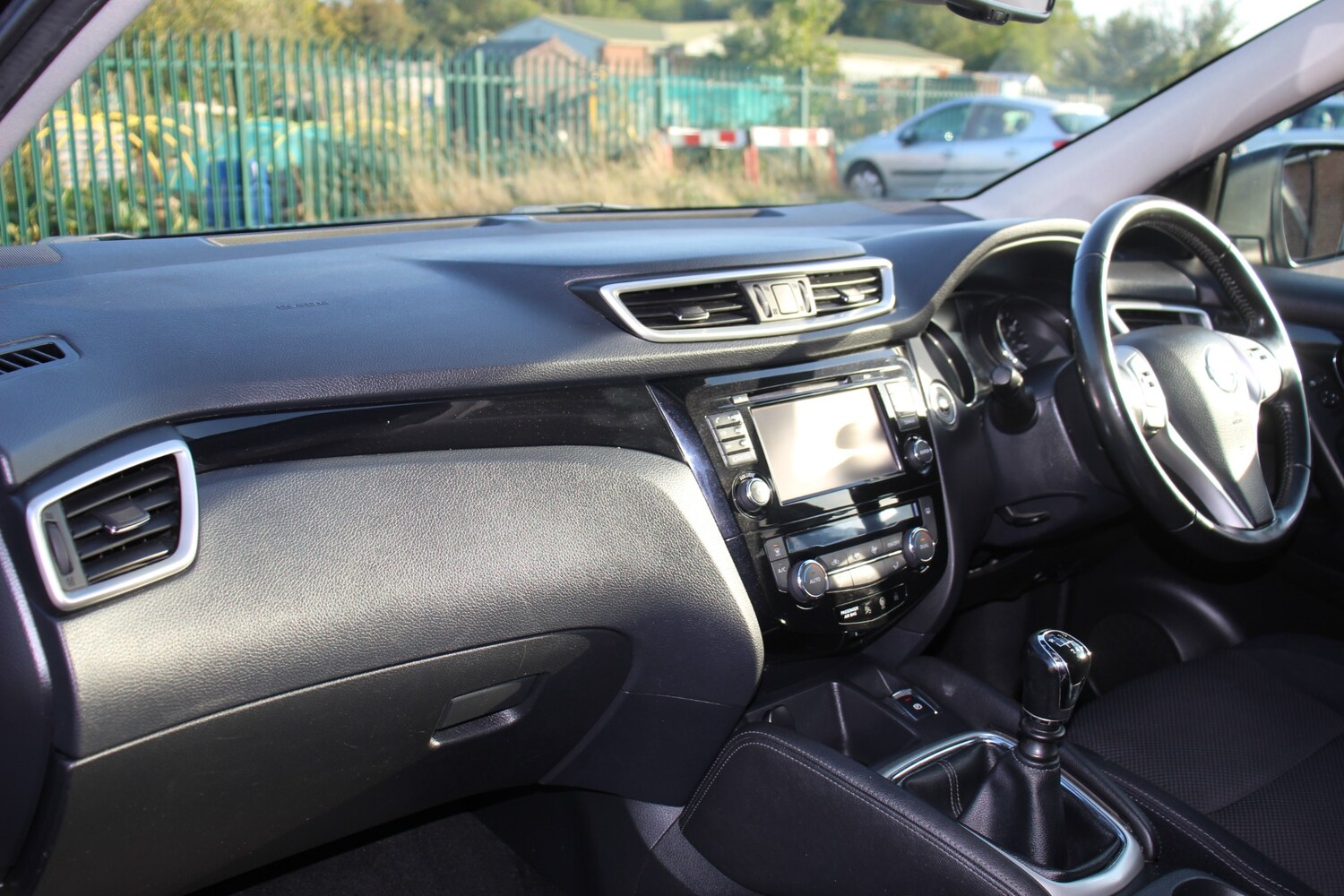 Used Nissan Qashqai 2015 for sale - 75984932: Photo 32