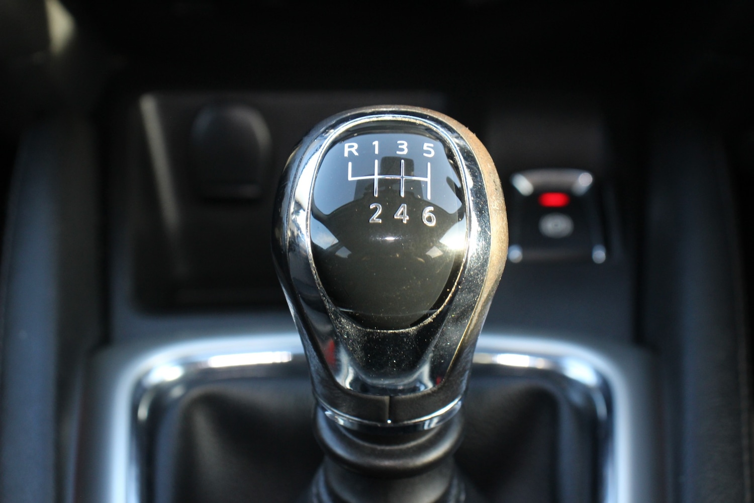 Used Nissan Qashqai 2015 for sale - 75984932: Photo 40