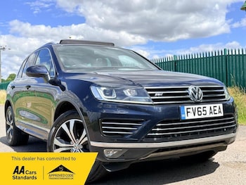 Used Volkswagen Touareg 2015 for sale - 79059546: Photo