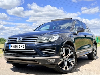 Used Volkswagen Touareg 2015 for sale - 79059546: Photo
