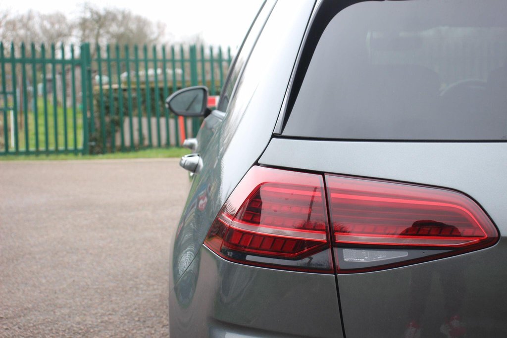 Used Volkswagen Golf 2018 for sale - 78161992: Photo 17