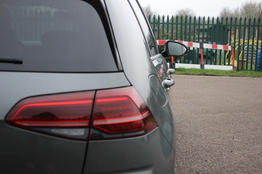 Used Volkswagen Golf 2018 for sale - 78161992: Photo 18