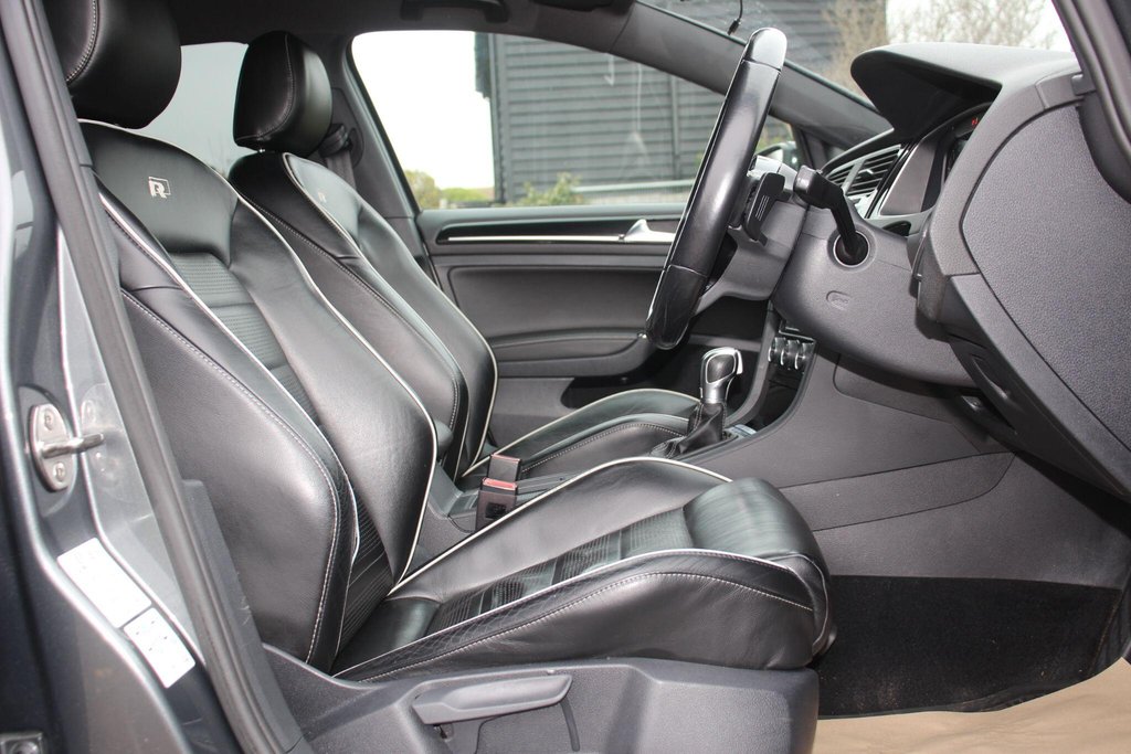 Used Volkswagen Golf 2018 for sale - 78161992: Photo 27