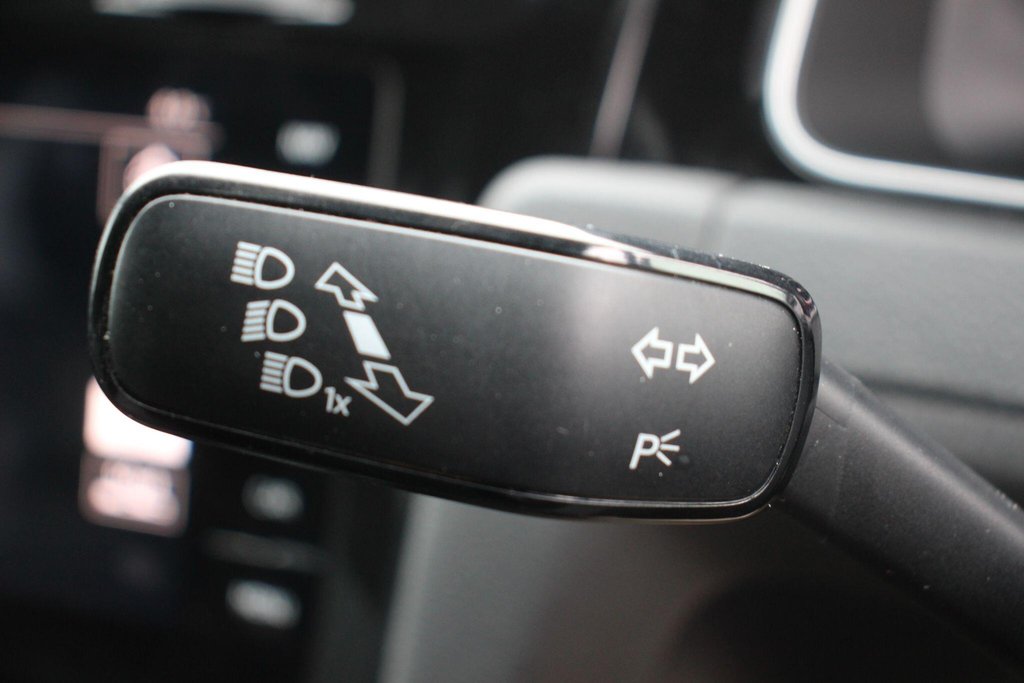 Used Volkswagen Golf 2018 for sale - 78161992: Photo 37