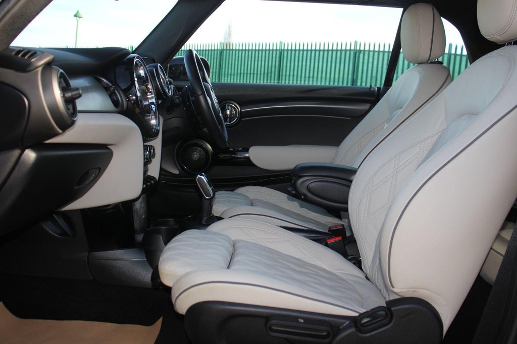 Used MINI Convertible 2023 for sale - 78161947: Photo 14