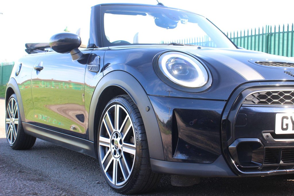 Used MINI Convertible 2023 for sale - 78161947: Photo 23